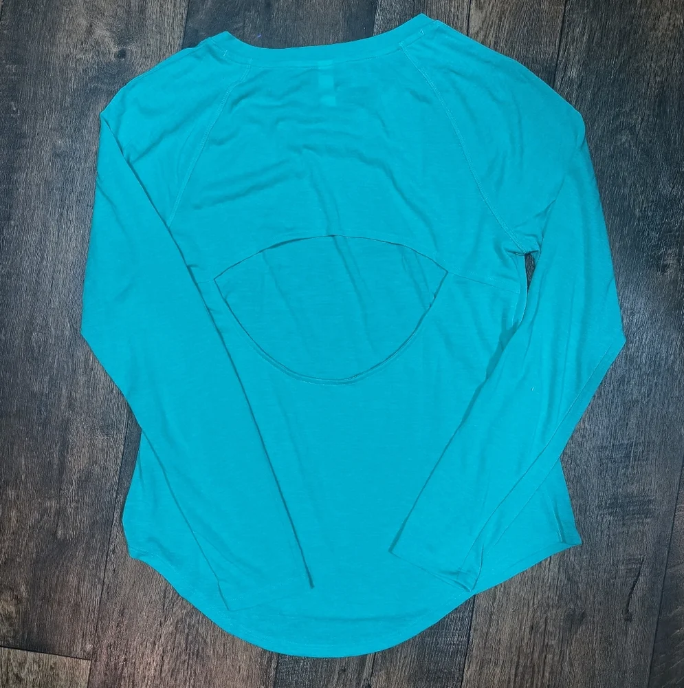Under Armour Women's Teal Long Sleeve Top - Picture 2 of 2